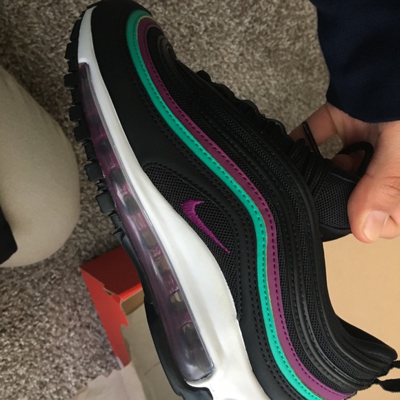 Air max 97s Grapes - Picture 5 of 8